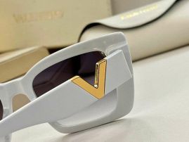 Picture of Valentino Sunglasses _SKUfw47394471fw